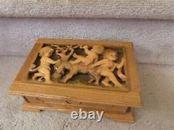 VINTAGE Handcarved Anri Reuge Music Jewelry Box Putti Kids Goat Italy 9.75x6.7