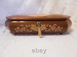 VINTAGE ITALIAN INLAID WOOD REUGE MUSICAL JEWELRY BOX WithKEY LARGE 14.75x7.25x3.7