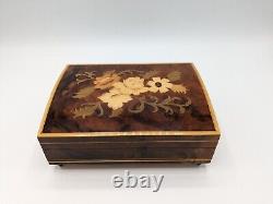 VINTAGE REUGE Schneider Swiss Wooden Music Box Fascination (Flower Inlay)