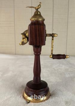 VTG Reuge Boars Head Pepper Grinder Music Box Lara's Theme Dr. Zhivago