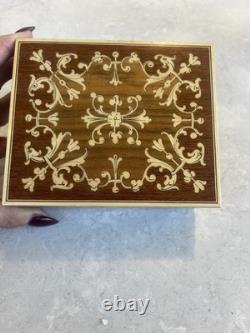 VTG Reuge Swiss Inlaid Wood Jewelry Music Box WORKS Made In Switzerland PRISTINE VTG Reuge Swiss Inlaid Wood Jewelry Music Box WORKS Made In Switzerland PRISTINE