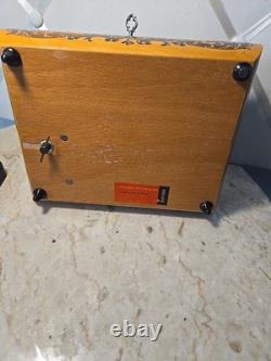 VTG Reuge Torna A Sorrento Swiss Musical Movement Jewelry Music Box Withkey