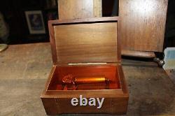 Vintage 1954 Reuge Switzerland Walnut Music Box Auberson 51 Note #941