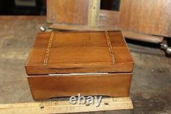 Vintage 1954 Reuge Switzerland Walnut Music Box Auberson 51 Note #941