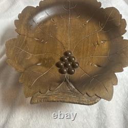 Vintage A. SCHMID REUGE Swiss Music Box Large 9 Carved Grape Leaf Rotating EUC