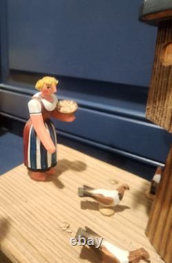 Vintage Erzgebirge Germany Reuge Wood Hand Crank Music Box Feeding Doves