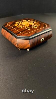 Vintage Italian Marquetry Musical Inlay Reuge Musical Jewelry Box Swiss Movement