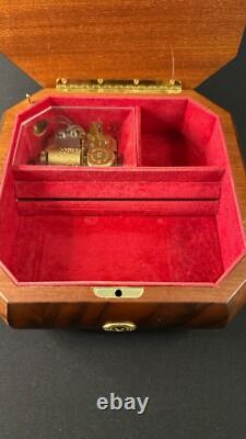 Vintage Italian Marquetry Musical Inlay Reuge Musical Jewelry Box Swiss Movement