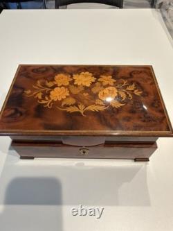 Vintage Italian Sorrento Burlwood Music Jewelry Box Reuge 3-Tier Lara's Theme