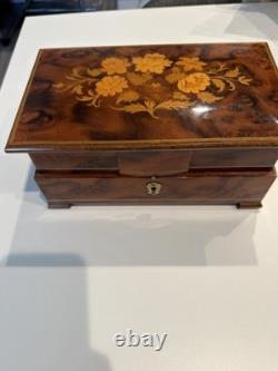 Vintage Italian Sorrento Burlwood Music Jewelry Box Reuge 3-Tier Lara's Theme