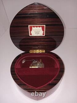 Vintage Italian wooden Music box Hand made Sorentto Reuge Pink Heart shaped box