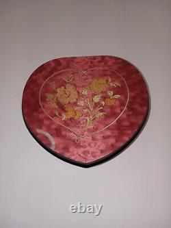 Vintage Italian wooden Music box Hand made Sorentto Reuge Pink Heart shaped box