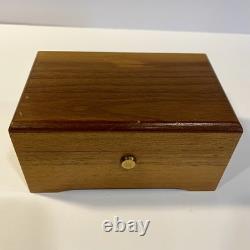 Vintage REUGE 2/36 Swiss Music Box Mozart Serenade (Allegro) & Menuet Don Juan