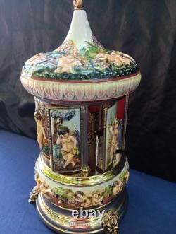 Vintage REUGE Capodimonte CHERUBS Carousel Lipstick Holder Music Box LOVE STORY