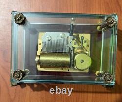 Vintage ROMANCE San Francisco Music Box Co. Swiss Made Reuge Gift