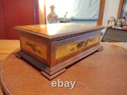 Vintage Reuge 35349 Switzerland Mozart Inlaid Portrait Music Box 72/3