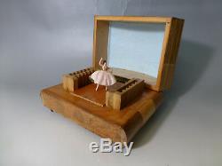 Vintage Reuge Dancing Ballerina Pen/cigarette Holder Music Box (watch The Video)