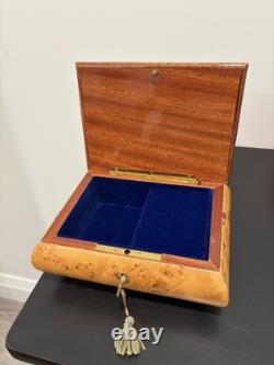Vintage Reuge Italian Burl Wood Music Box Floral Marquetry San Francisco Tune