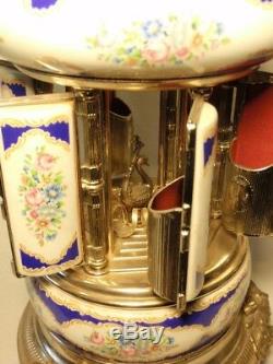 Vintage Reuge Lipstick Cigarette Music Box Carousel Holder Italy Brevettato