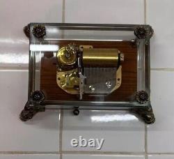 Vintage Reuge Music Box 2/36 Plays Viennese Life & Roses Of The South By Strauss