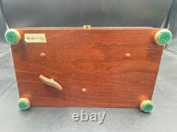 Vintage Reuge Saint Croix Swiss Music Box Wood Inlay 3 Songs Works #35074