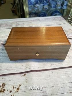 Vintage Reuge Sainte Croix CH 3/72 Switzerland Music Box 37228 Plays Beethoven