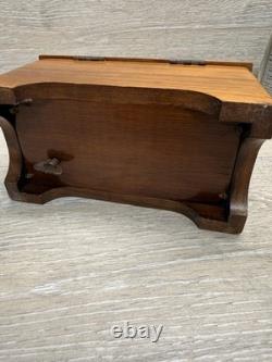 Vintage Reuge Sainte-Croix Swiss Music Box 3/50 3 Songs Vienna City Dreams