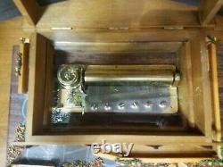 Vintage Reuge Swiss Chalet 3/72 Music Box