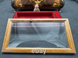 Vintage Reuge Swiss Music King's Box 3/72 Wood Inlay, 9.75 x 6.25 x 4.25