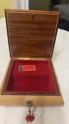Vintage Reuge Swiss music box playing Lara's Theme from Doctor Zhivago