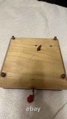 Vintage Reuge Swiss music box playing Lara's Theme from Doctor Zhivago