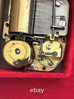 Vintage Stained Glass Lid Reuge Music Box Switzerland Key Wind Keepsake Wood