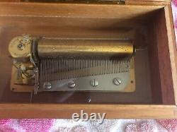 Vintage Swiss Reuge 50 Key Play