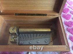 Vintage Swiss Reuge 50 Key Play