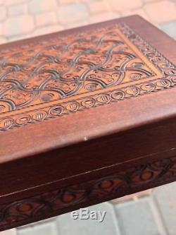 Vintage Swiss Reuge Wood Music Box Edelweiss Intricate Design