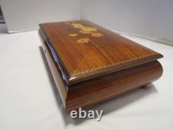 Vintage Wood Jewelry inlay Reuge Music Box & Key Plays Memory 10.75w Italy 1960