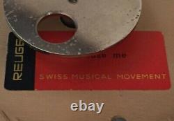 Vtg Anri PEANUTS Snoopy Linus Wooden Music Box 5.5 Reuge Swiss Mvmt 1968 ITALY