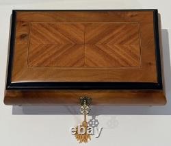Vtg REUGE Chevron Wood Inlay Swiss Music Jewelry Box/Key ARRIVEDERCI ROMA Italy