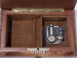 Vtg REUGE Chevron Wood Inlay Swiss Music Jewelry Box/Key ARRIVEDERCI ROMA Italy