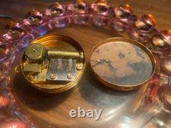 Vtg REUGE Swiss Music Box Pendant Necklace Plays Somewhere My Love Romanti